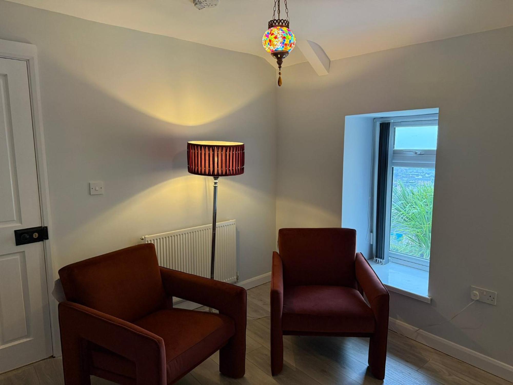Guest house Elegant With Sea And Garden View In Centre Swansea
